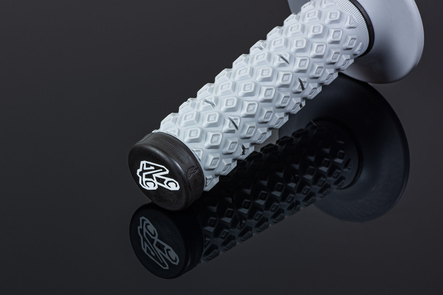 Renthal Comfort Ergo Diamond Dual Soft Firm Black Grey Grips MX