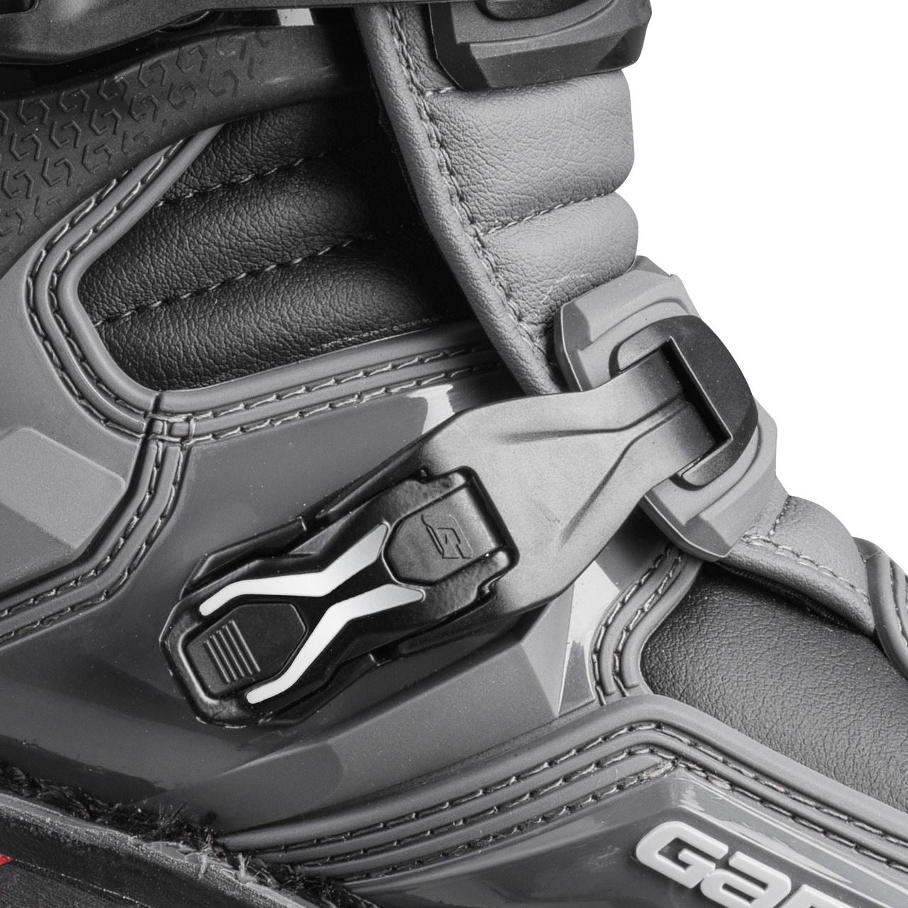 Gaerne SG22 Motocross Boots Anthracite Red