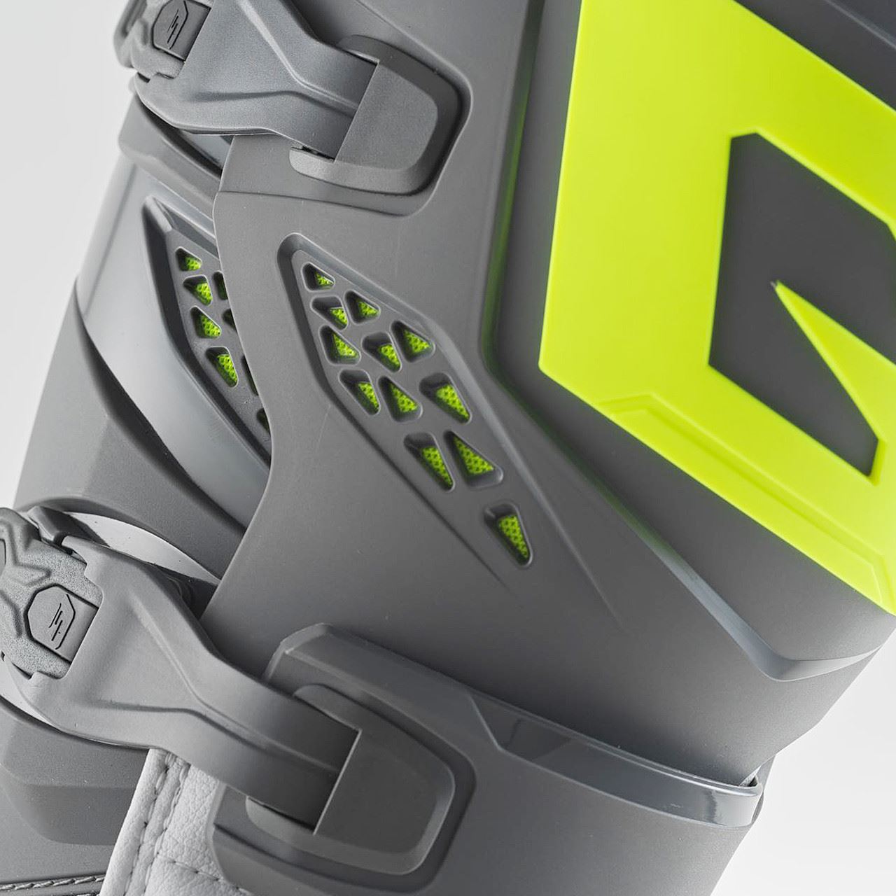 Gaerne SG22 Motocross Boots Anthracite White