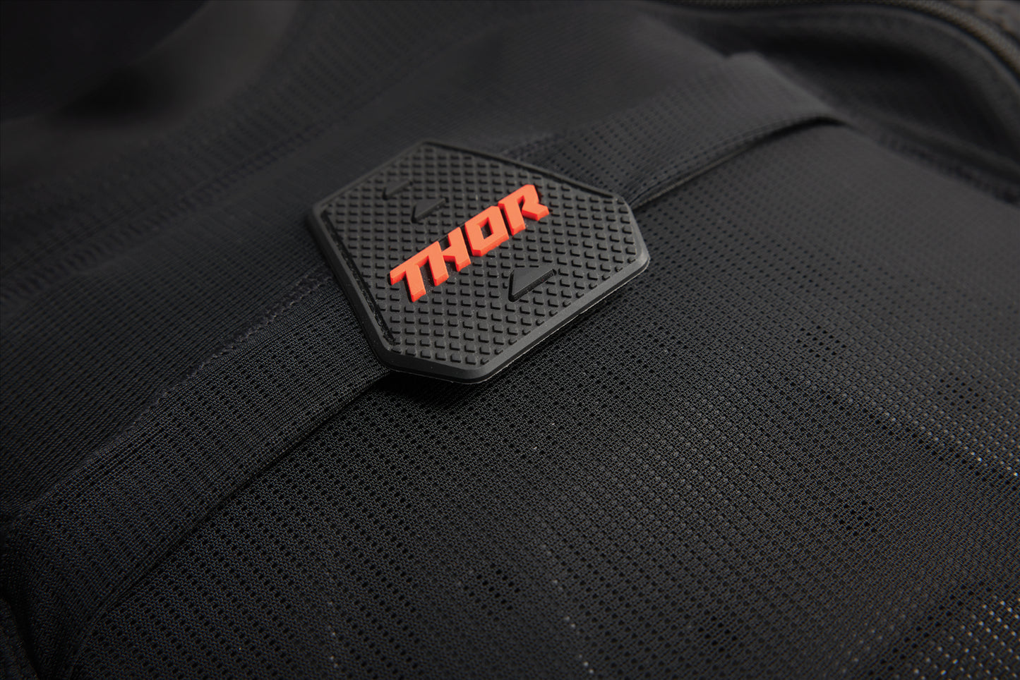 Thor 2025 Motocross Body Armour Guard Senrty Stealth Black