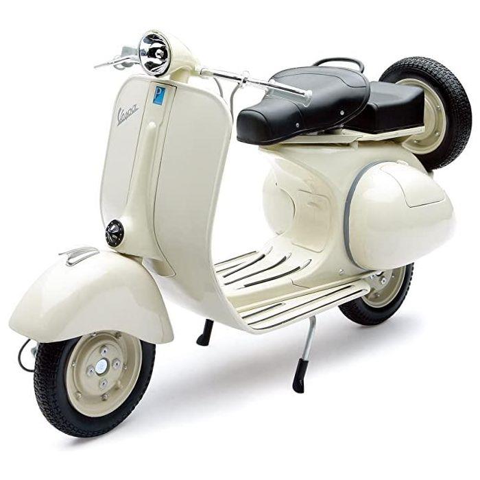 Vespa 150 VL1T Off White Cream 1:6 Scale Model Toy