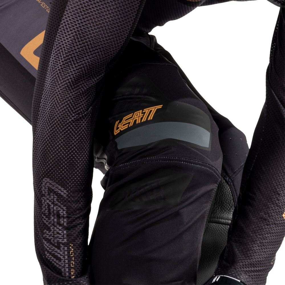 Leatt 2025 5.5 IKS Motocross Pants Stealth